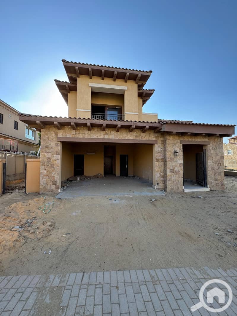 2 0b38efa0-2430-4f51-bd3f-8a1b54454586. jpg