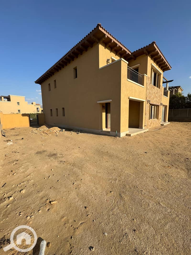 4 e8aaeb0b-bf83-4b09-9d15-4a76e35d8d20. jpg