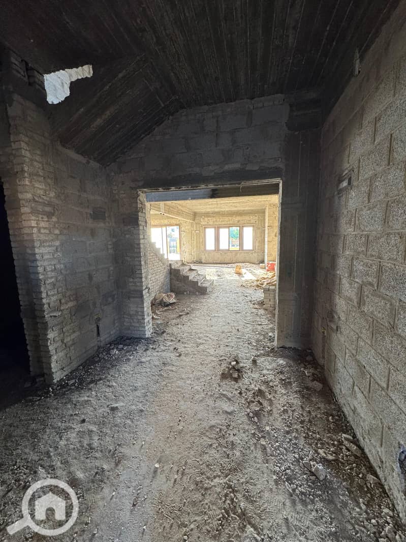 7 0fbf0fa9-1bee-45fc-885c-1d2b547bbd0e. jpg