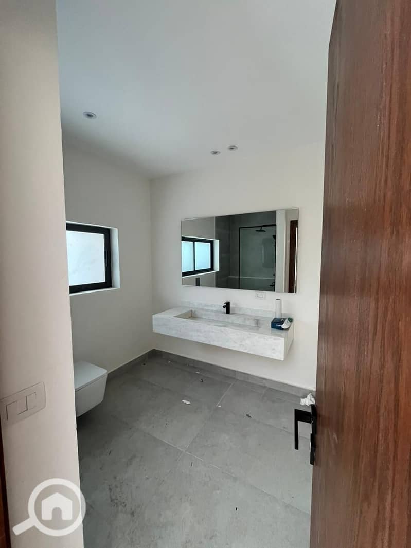 2 WhatsApp Image 2025-11-10 at 12.41. 43 PM. jpeg