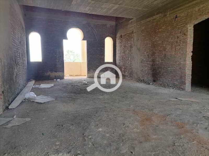 8 04758635-9e74-4835-a95f-a656f1a78d51. jpg