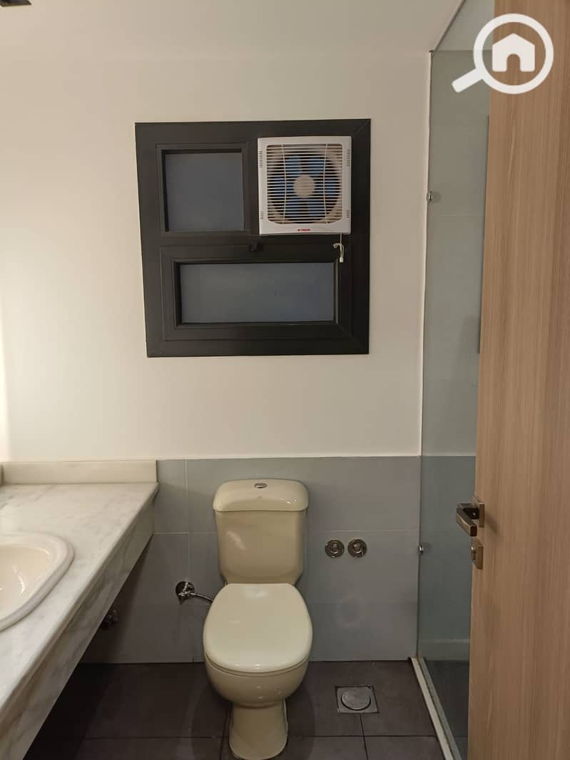 5 WhatsApp Image 2025-11-09 at 12.36. 10 (1). jpeg