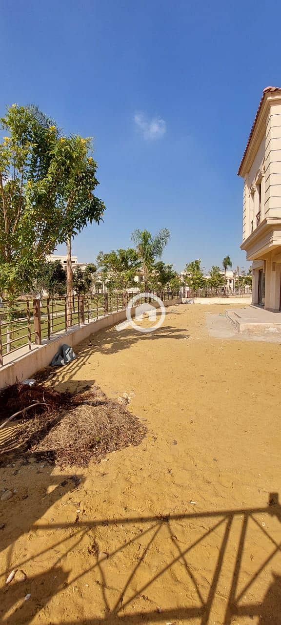 3 13526ce2-9303-4082-a2ac-7da2d1bdd78b. jpg