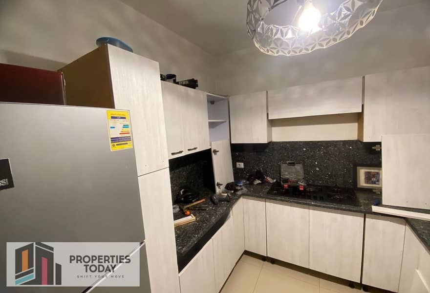 4 76260db8-29c8-4a98-9d8b-1fb1074a848d. jpg