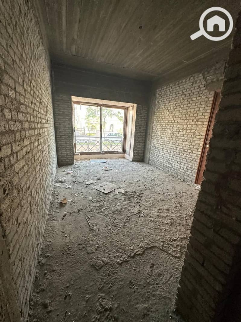 7 9c2734bf-5497-4a30-af1c-2aa7c335a1ac. jpg