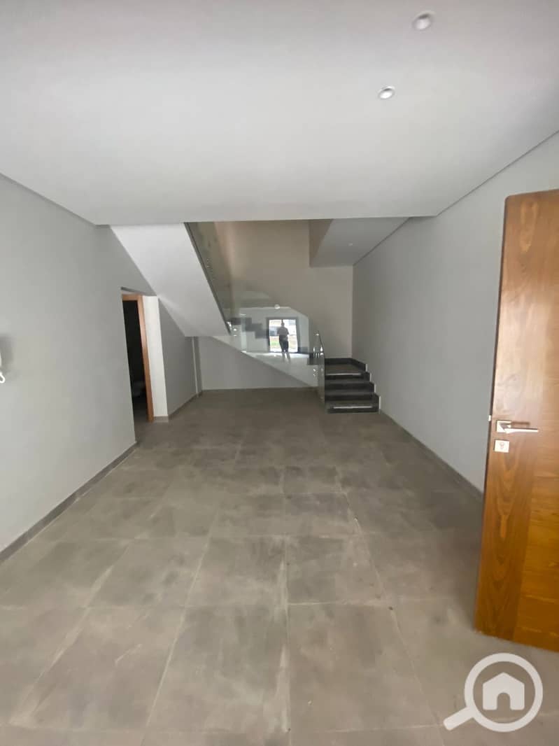 4 IMG-20251110-WA0203. jpg