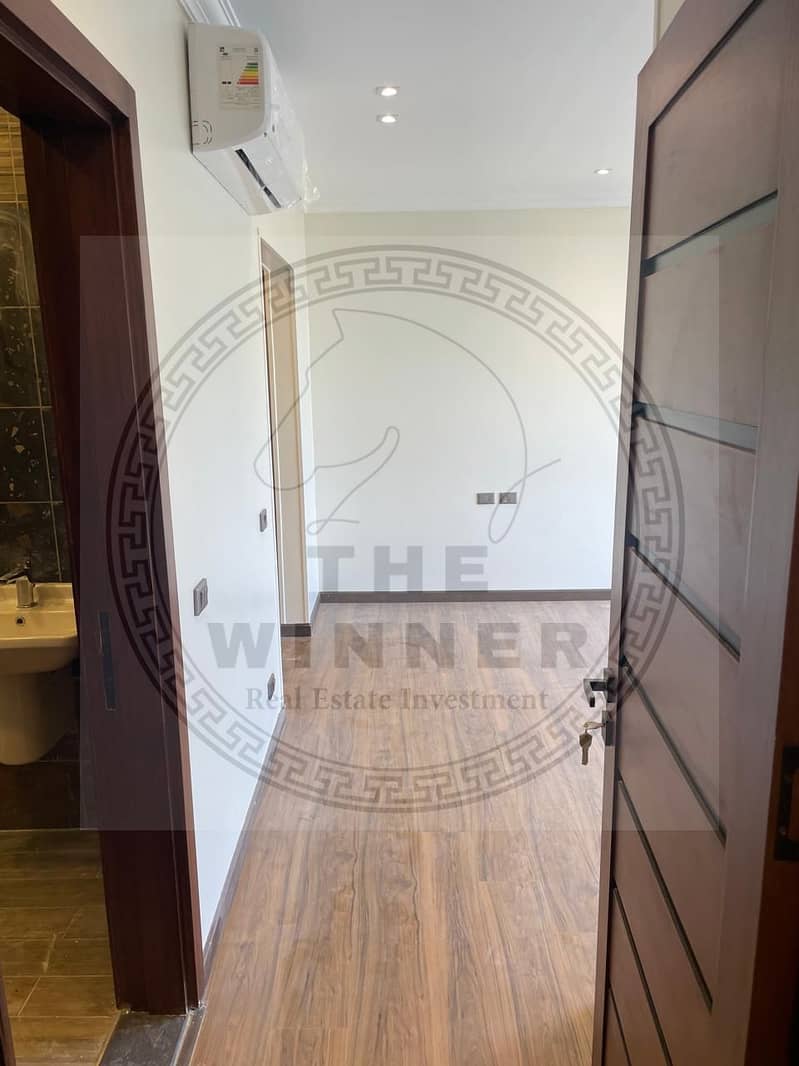 29 WhatsApp Image 2025-11-10 at 12.39. 56 AM. jpeg