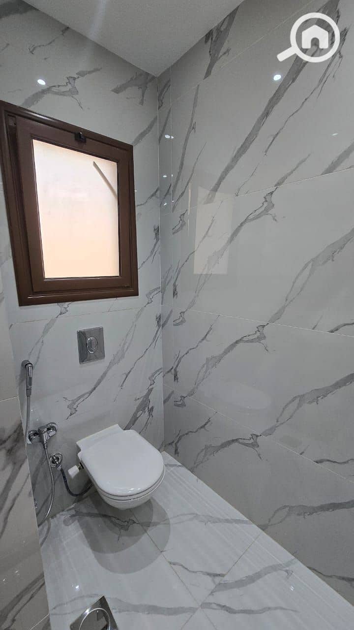 15 10625d45-030e-4494-8dcd-56b95fd55b4f. jpeg