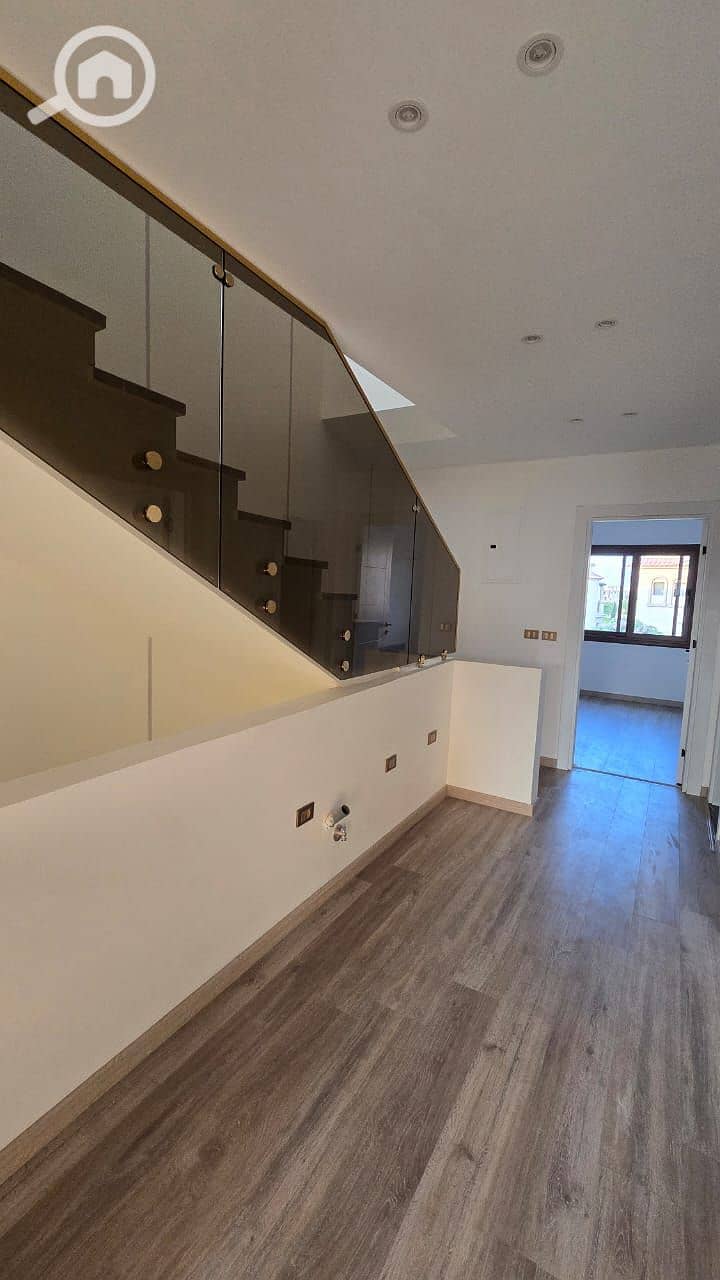 19 99634edf-8fc6-436a-a29f-86438cd105c4. jpeg