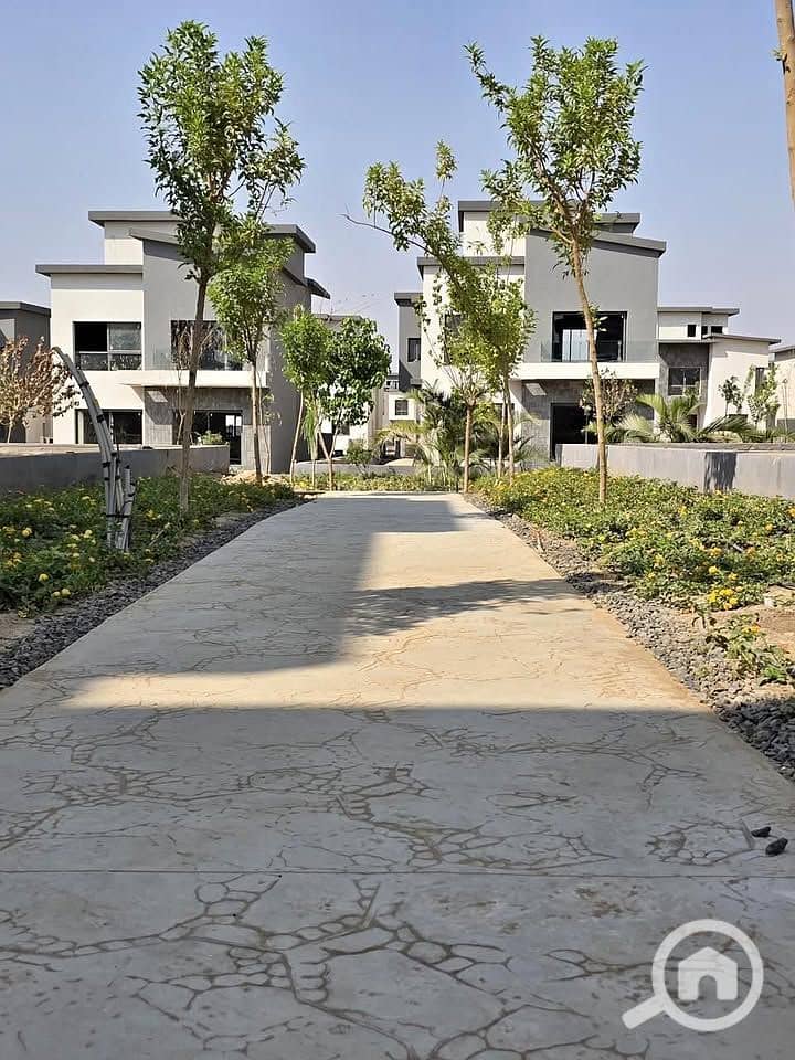 8 569856037_3199706460191281_875555456392453302_n. jpg