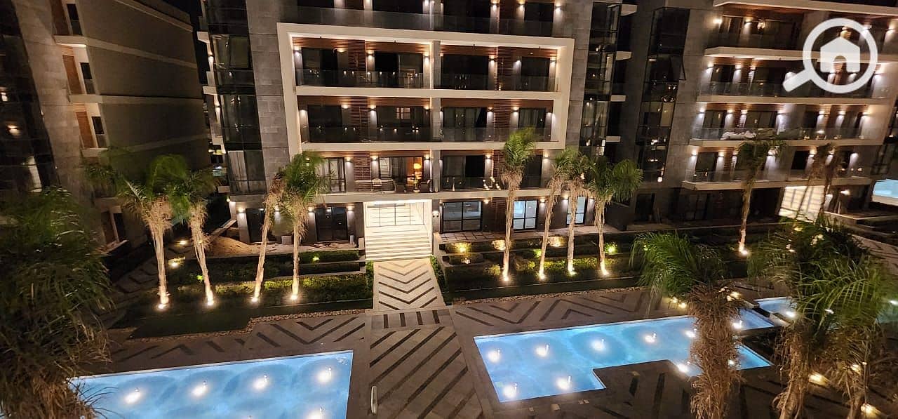 13 3e82d389-f6cc-49ea-a529-619df1fd5a31. jpg