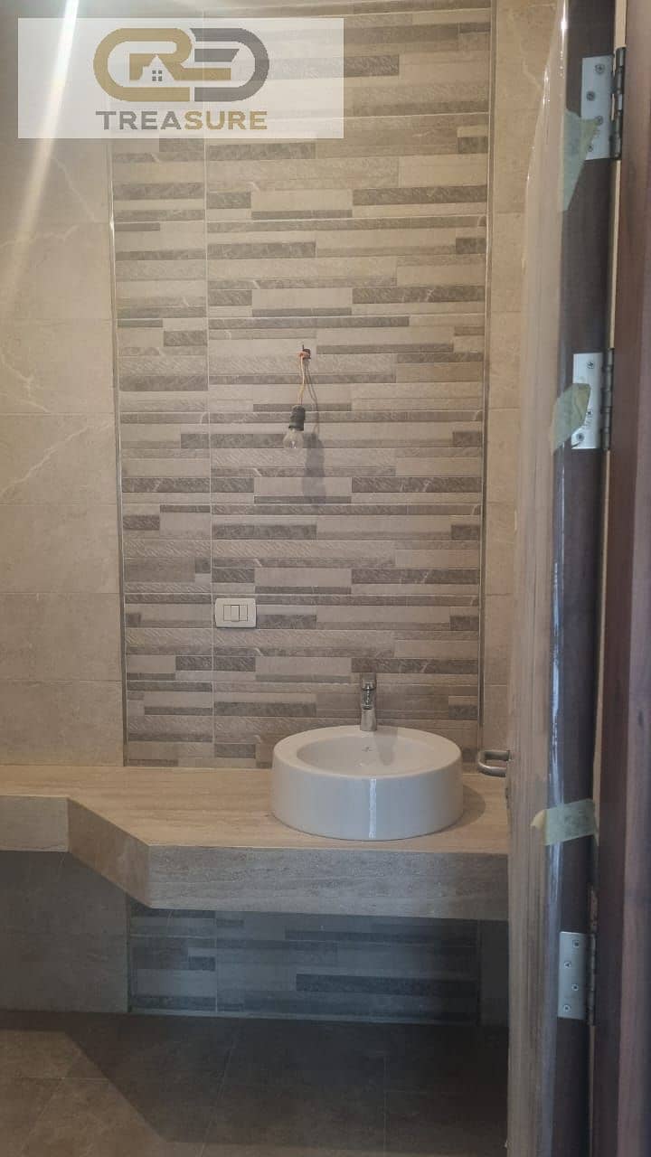 9 WhatsApp Image 2025-11-10 at 11.52. 19 AM (1). jpeg