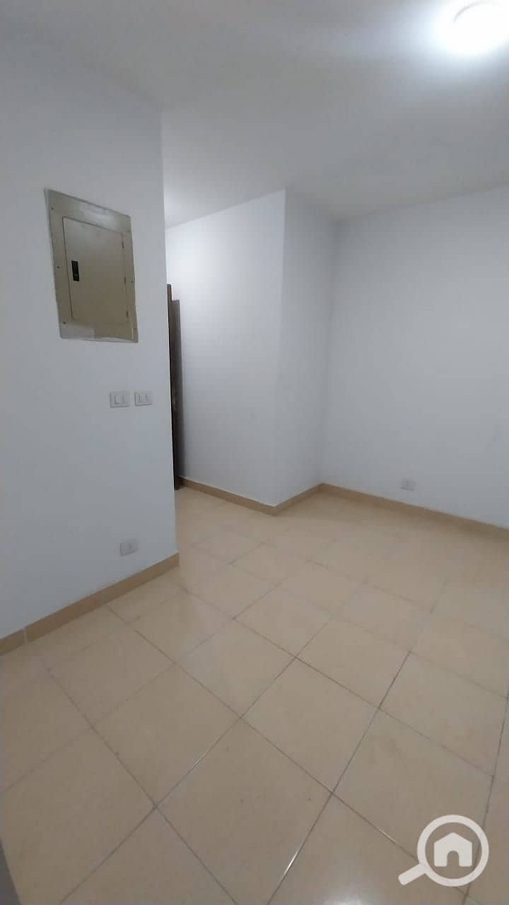 4 WhatsApp Image 2025-11-10 at 13.08. 45_09a4e9a3. jpg