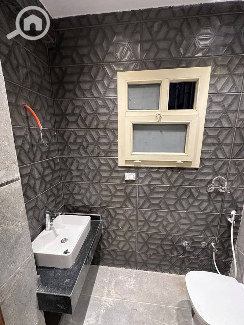 4 WhatsApp Image 2025-11-10 at 1.14. 51 PM (1). jpeg