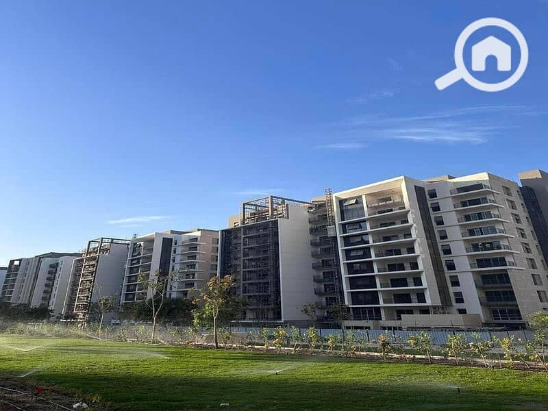 2 4c270f23-9609-43c7-8bc1-55362d3d2b98. jpg