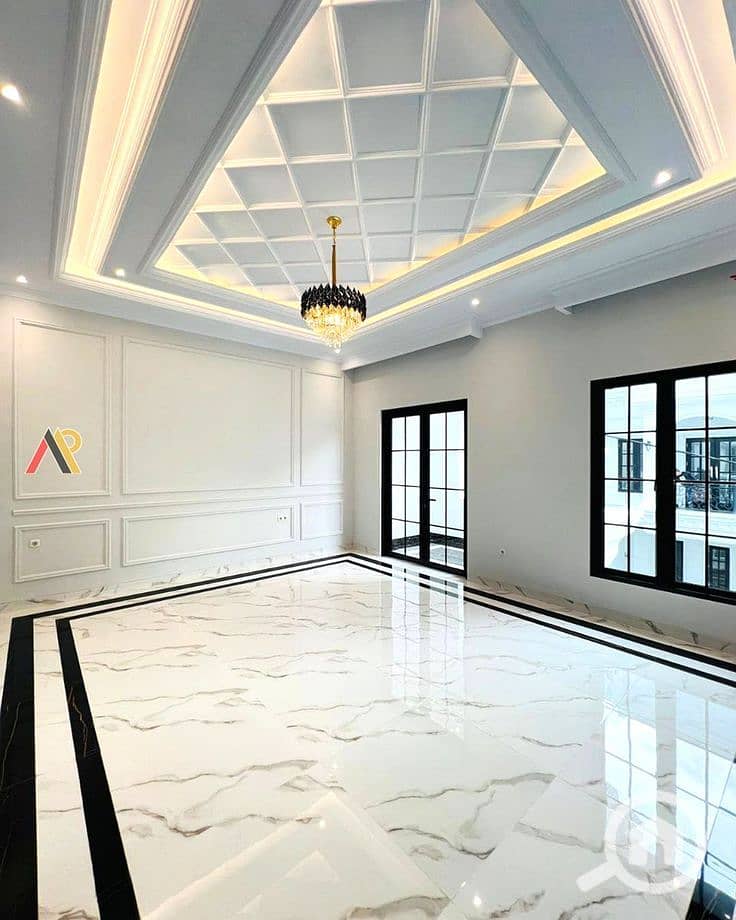 2 FOR SALE - SIAP HUNI_BRAND NEW - CLUSTER_CLASSIC__📍Lokasi _ Jagakarsa, Jaksel__Luas Tanah _ 93 m2_Luas Bangunan _ 220 m2_Bangunan _ 3 Lantai_Kamar Tidur _ 3+1_Kamar Mandi _ 3+1_Carport _ 2 mobil_Taman belak (2). jpeg