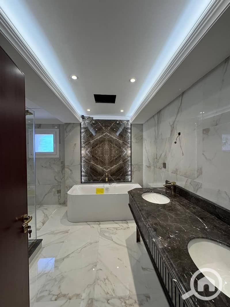 21 WhatsApp Image 2025-10-02 at 12.09. 00 AM. jpeg