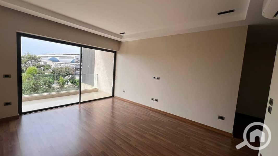 4 WhatsApp Image 2025-11-09 at 1.12. 17 AM (1). jpeg