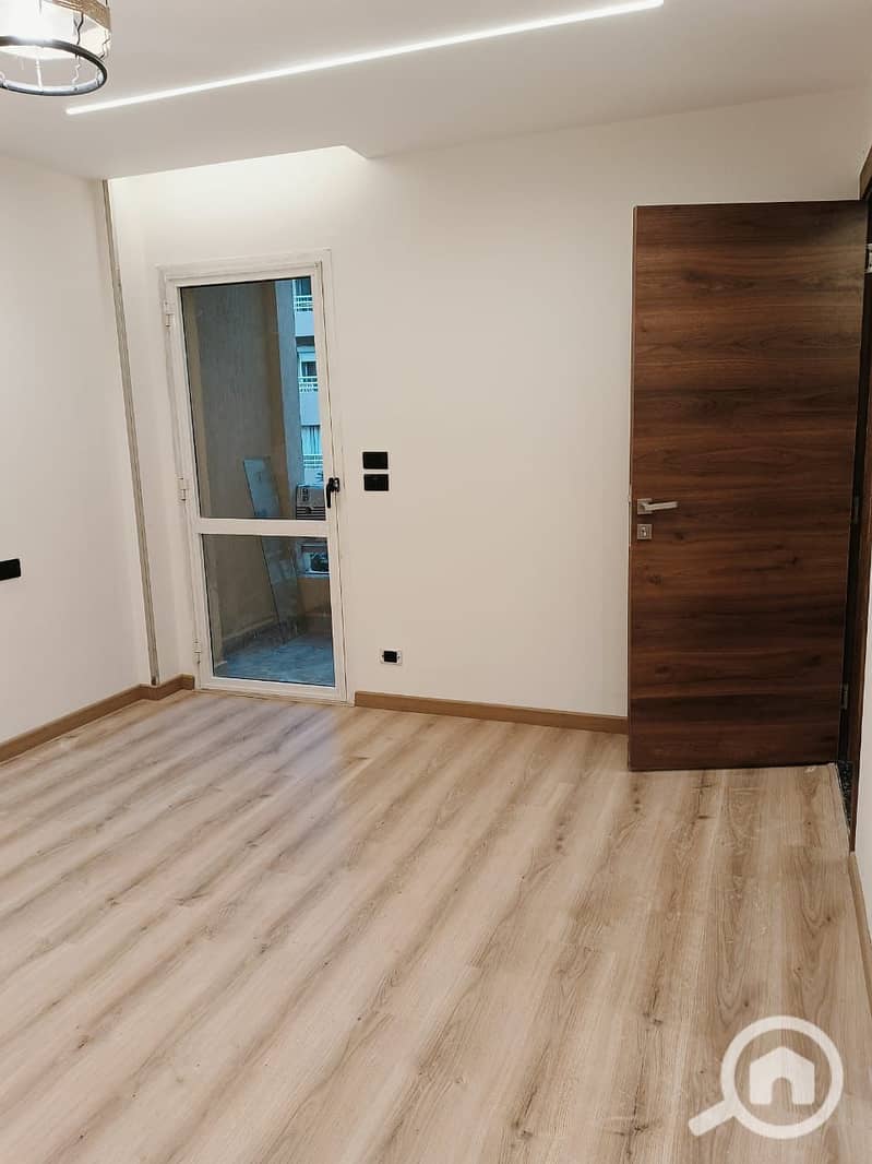 10 WhatsApp Image 2025-11-09 at 6.02. 09 PM (3). jpeg