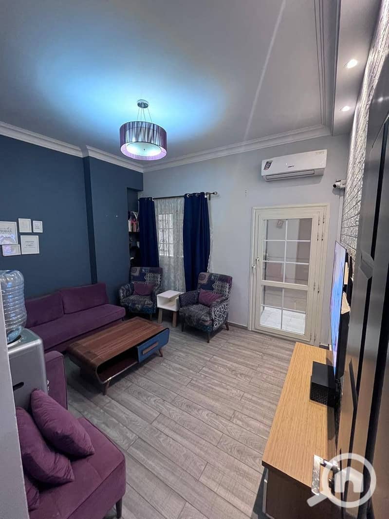 5 aedd6ad64d2d4090932ee8c8e413bfa8. jpg