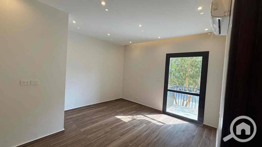 2 ad6459a0-28bc-4259-a6cf-9de9e7fbbd1a. jpg