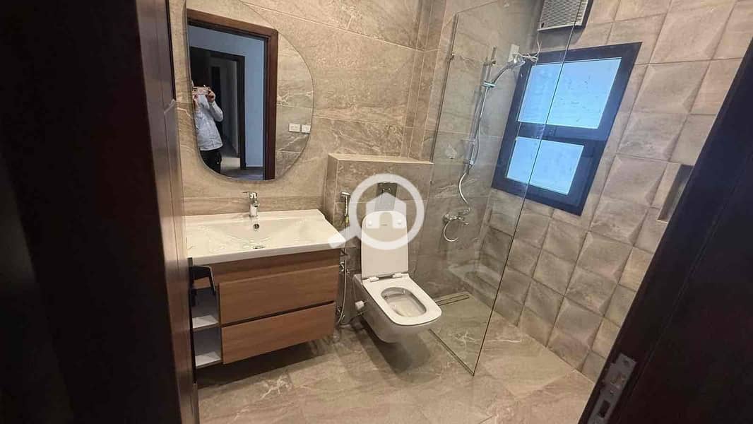 5 de4021d2-1313-4865-8ecb-1c07bad000f3. jpg