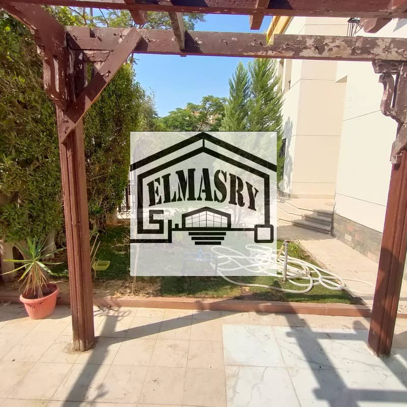 12 98bddb05-a9b8-4876-8364-02132f918899. jpeg