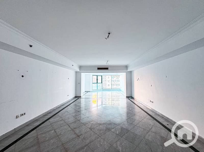 2 7845682d-2600-48e7-a7fb-f0fd16f78861. jpeg