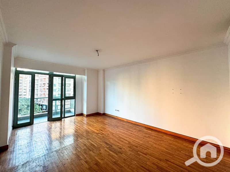 9 0d0f66ee-a1e4-4e45-b62c-2a6ef4613794. jpeg