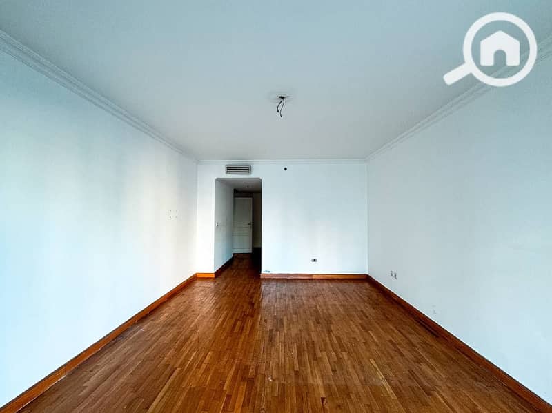 11 122e64ca-fc32-4a93-8f93-b712f59ff067. jpeg