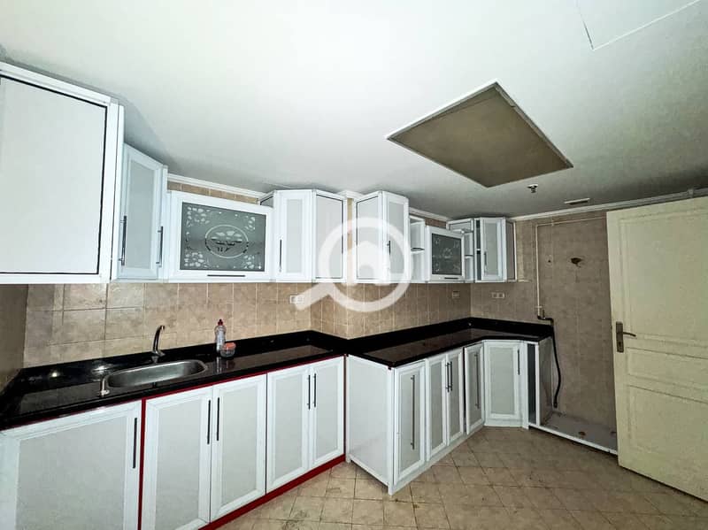 15 ea952c5b-8e90-4899-a234-ccf40725fa27. jpeg