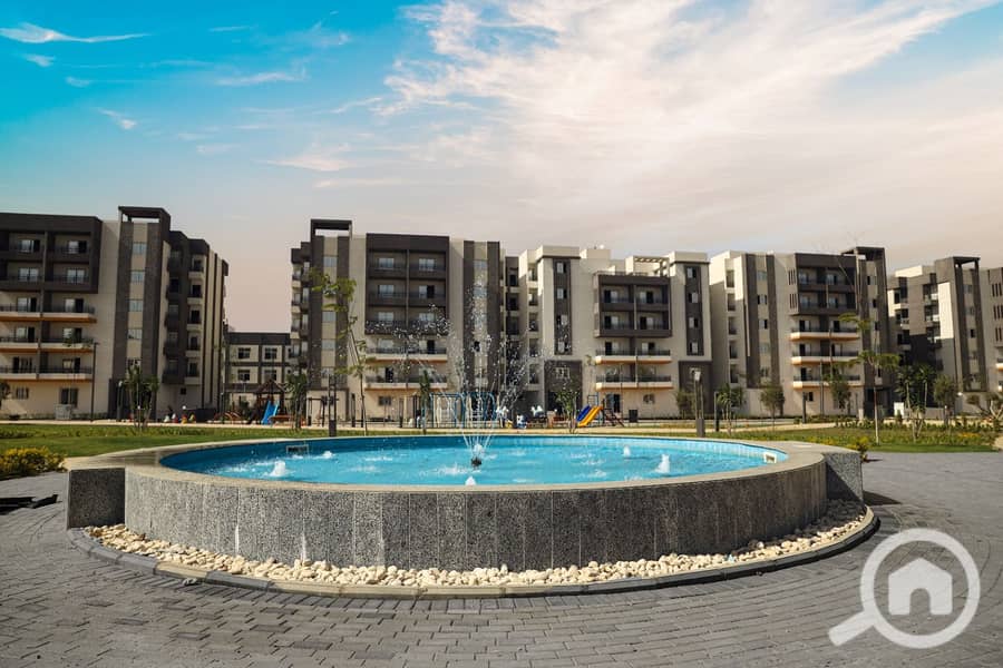 2 2c51f1aa-13d8-460d-a4cf-3f704ae3eec6. jpg