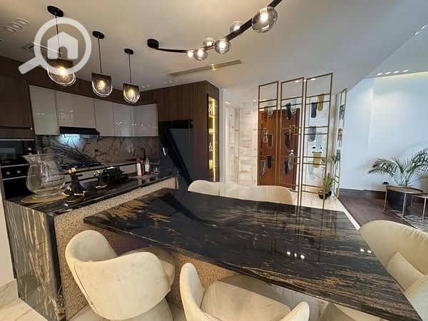 6 558282958_796324216586216_8253699015595502708_n. jpg