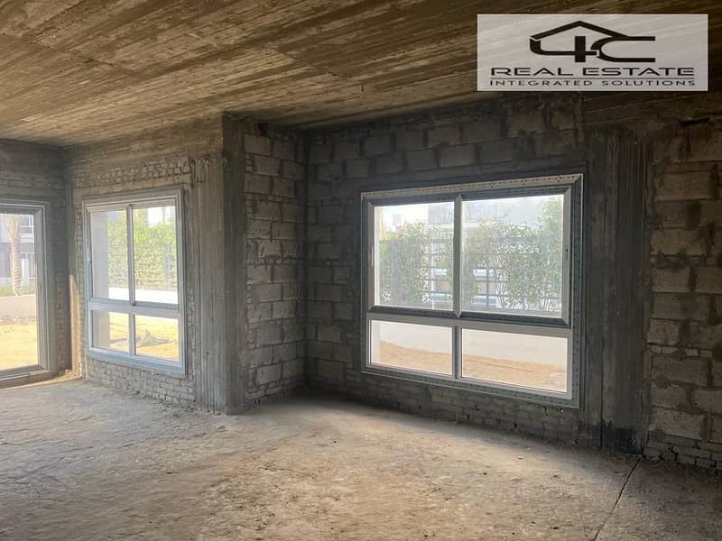 4 WhatsApp Image 2025-11-10 at 00.40. 37 (1). jpeg