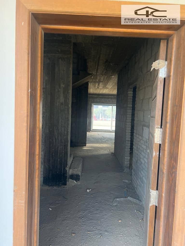 10 WhatsApp Image 2025-11-10 at 00.40. 35. jpeg