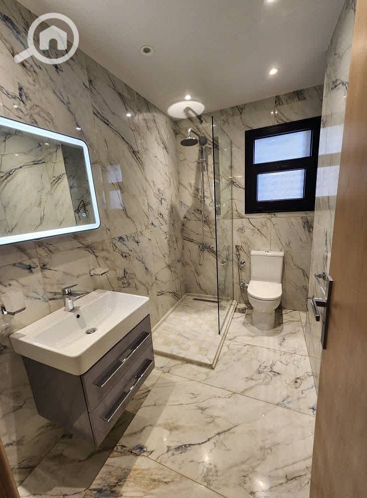 8 542752266_122122894694952550_6168464207747062272_n. jpg