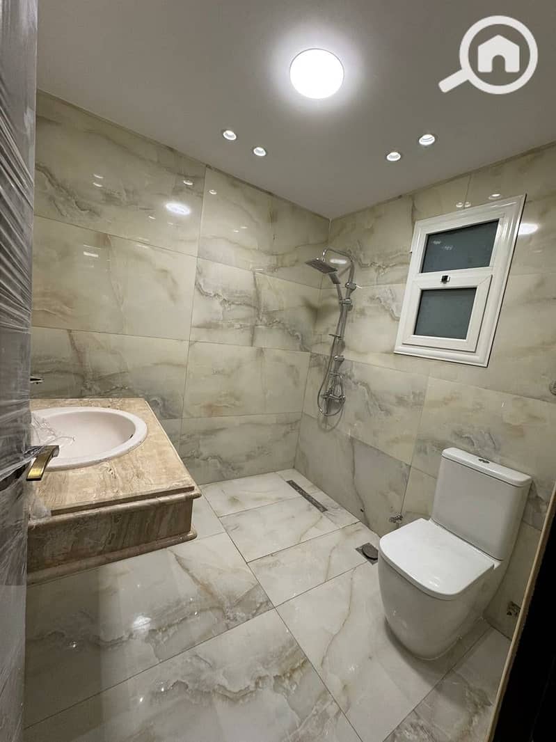 14 c588475a-c5ac-4049-9f86-3c51ba03a834. jpg