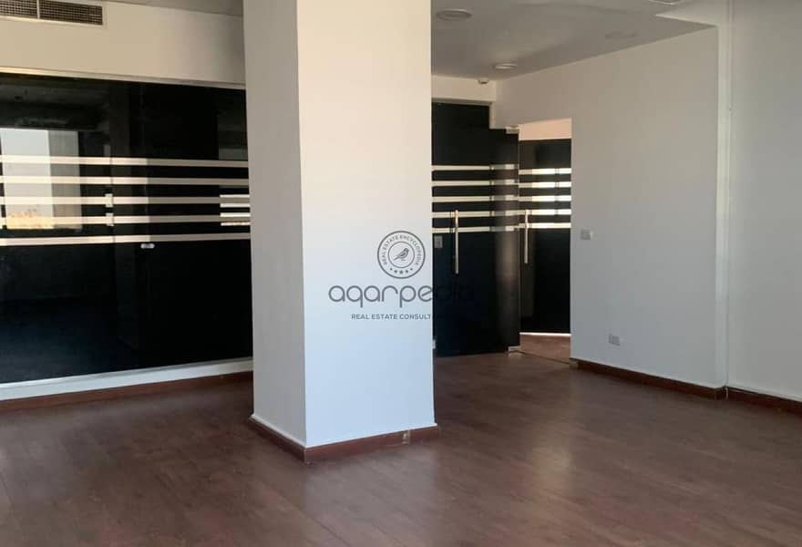 5 7dcd1640-b45d-423c-85dd-b8a2e3d7c1bf. jpg