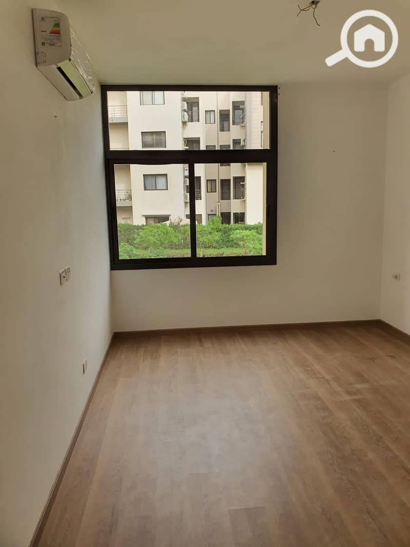 5 489276213_2975368075974700_2583024904187393357_n. jpg