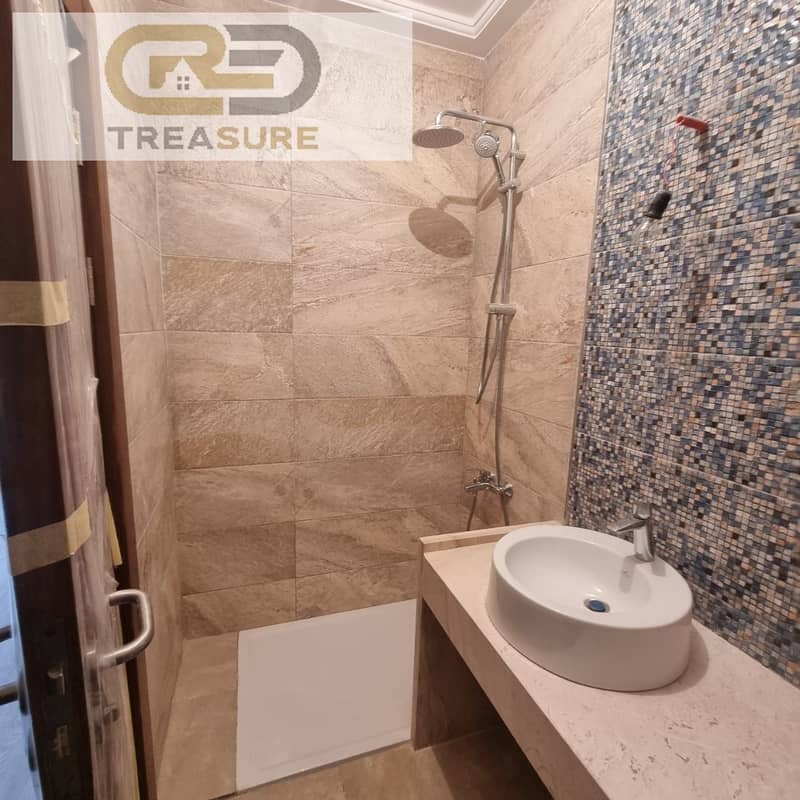 12 WhatsApp Image 2025-11-10 at 11.52. 48 AM (1). jpeg