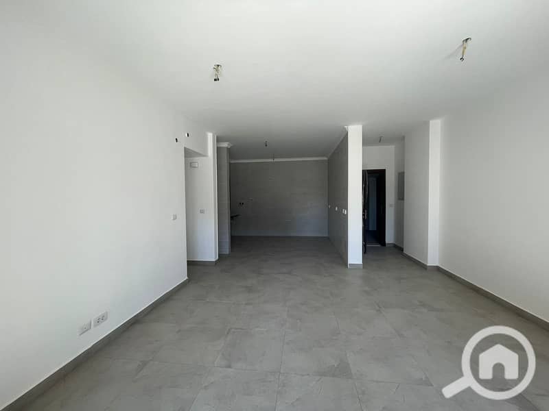 4 c0f5784d-eb18-477e-a873-a25931e8fdb5. jpeg