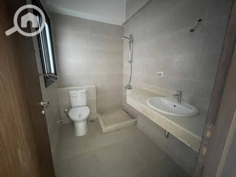 5 01c4cb4a-2fd2-4dce-b5df-f7586f6a5b35. jpeg