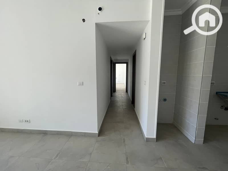 10 4871fdd1-2771-4237-88d7-cd5cdfd130b7. jpeg