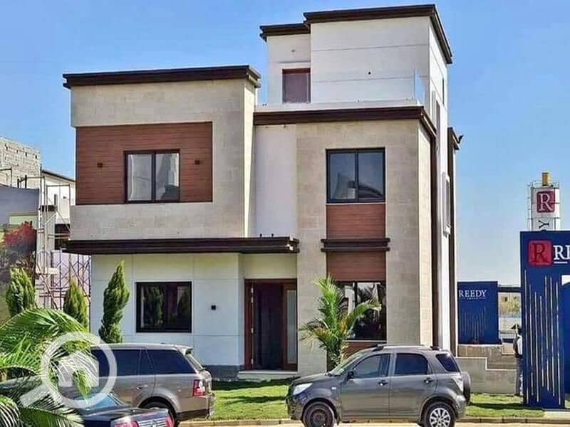 8 3075852-ef2d6o. jpg