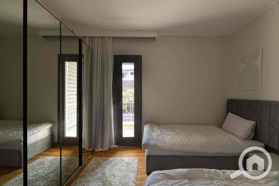 13 3b9f3cfd-9afb-42cf-b907-487e9cade016. jpg