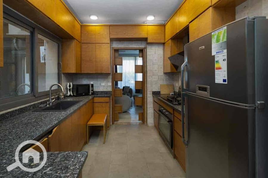 20 4d93e408-d0d6-4a4f-a5d8-7af9d3469516. jpg