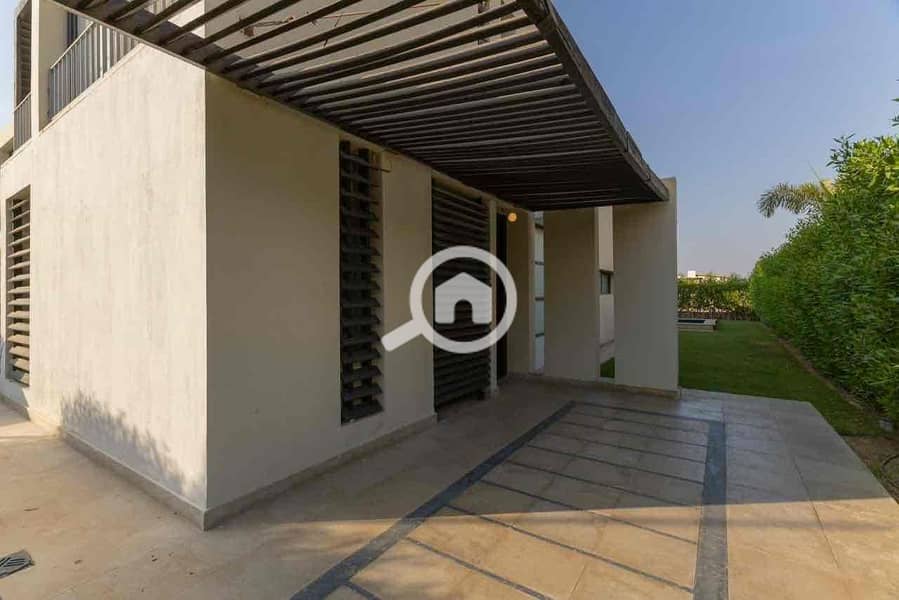 22 a4084355-a7d4-4c49-be57-48329716ace5. jpg