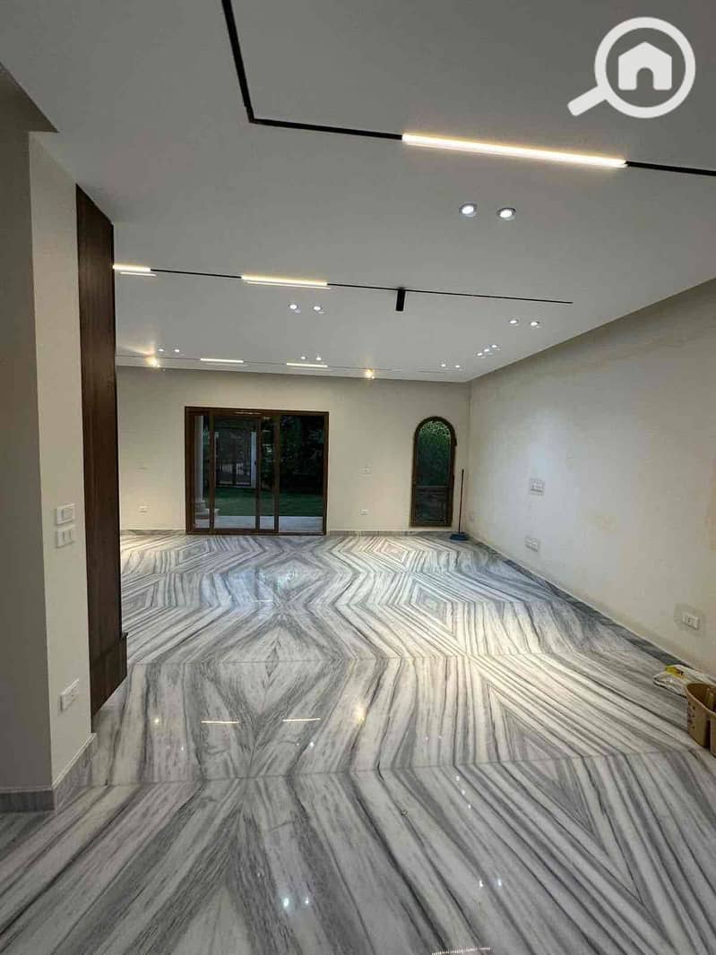 4 18d09260-d9c0-40ea-bafc-769d19853d6b. jpg