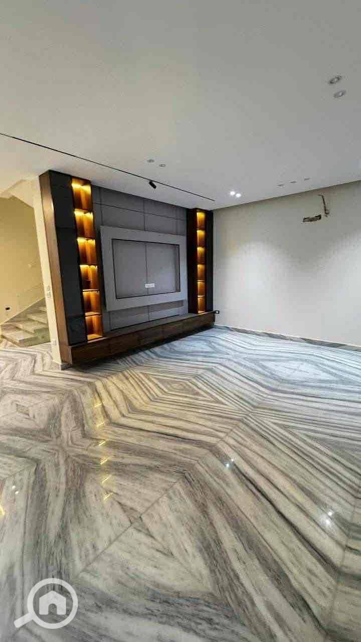 5 ac36a0b3-5816-4935-b1a0-f1426d60b54c. jpg