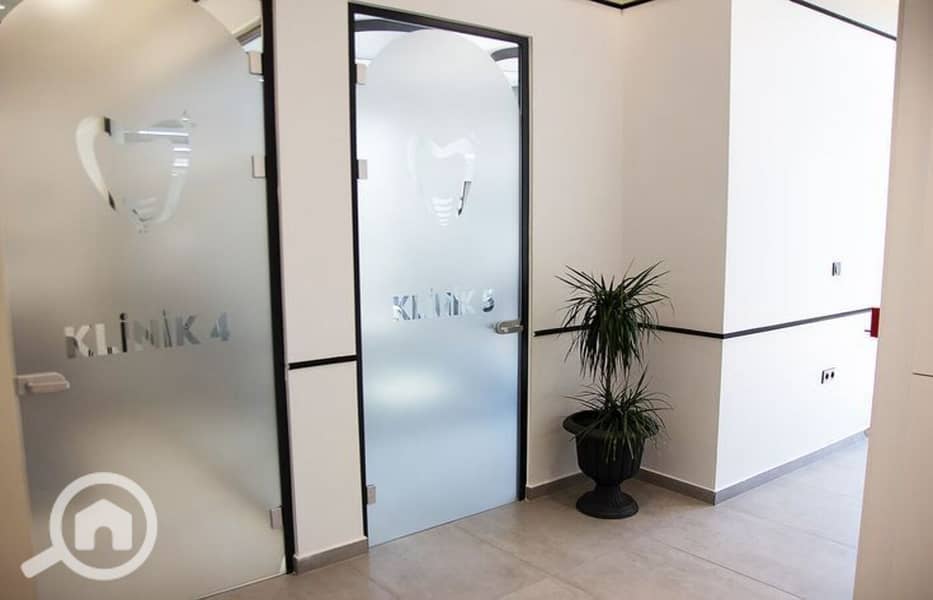 2 c0e53a03-9900-4db4-86e4-aadccc5cfcc3. jpg